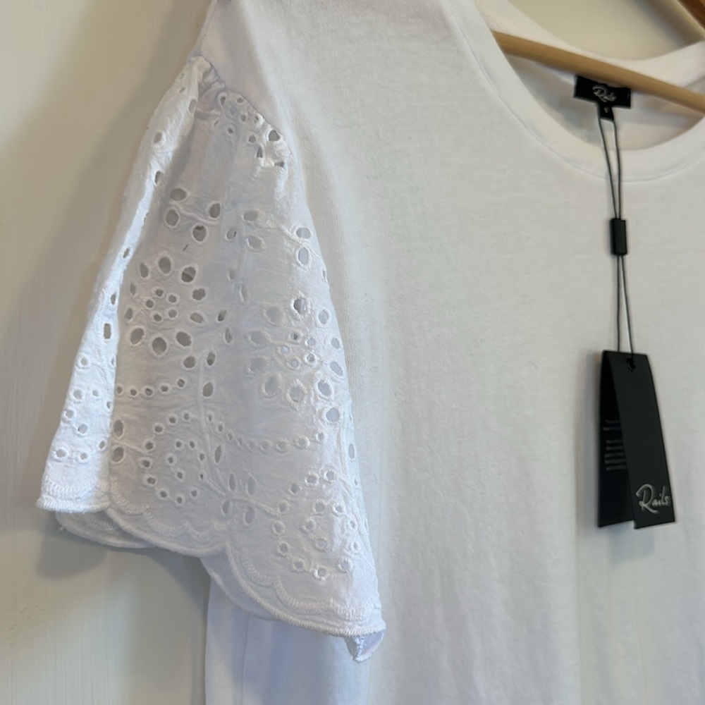 ✨RAILS Georgia Short Sleeve Cotton Eyelet Top- Small ✨ - Picture 5 of 9
